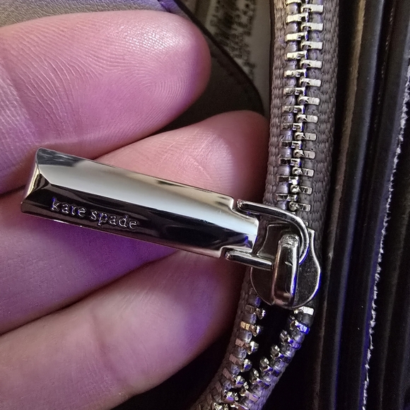 Kate Spade Suzy Scallop EW Saddle Bag Warm Taupe Market Sample - Picture 12 of 14